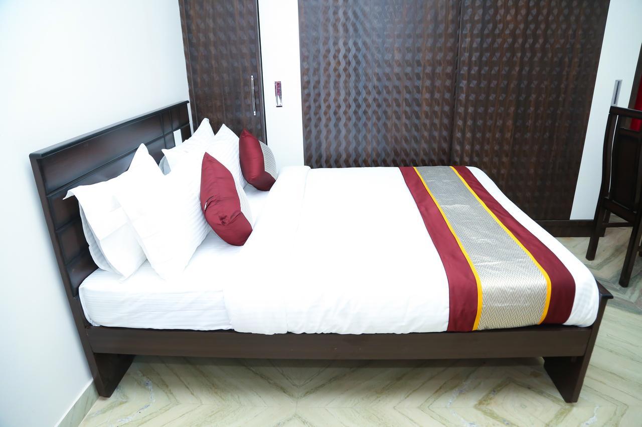 Oyo 9226 Near Railway Station Hotel Tirupati Exterior photo