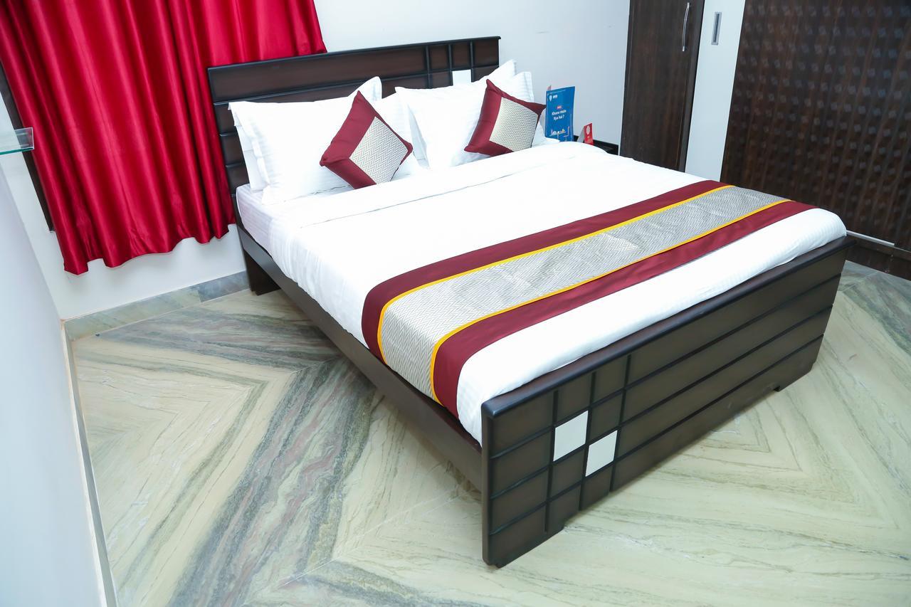 Oyo 9226 Near Railway Station Hotel Tirupati Exterior photo